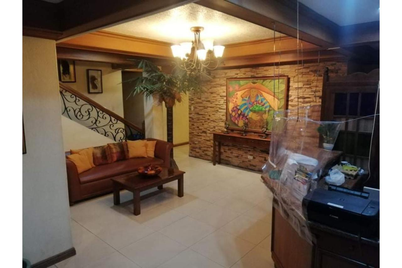 Reddoorz At Casa Marabella Villamonte Bacolod City Exterior photo