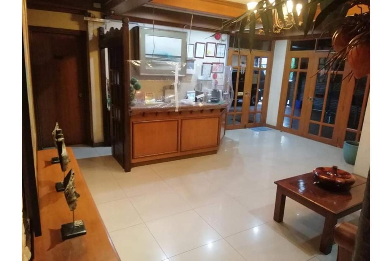 Reddoorz At Casa Marabella Villamonte Bacolod City Exterior photo