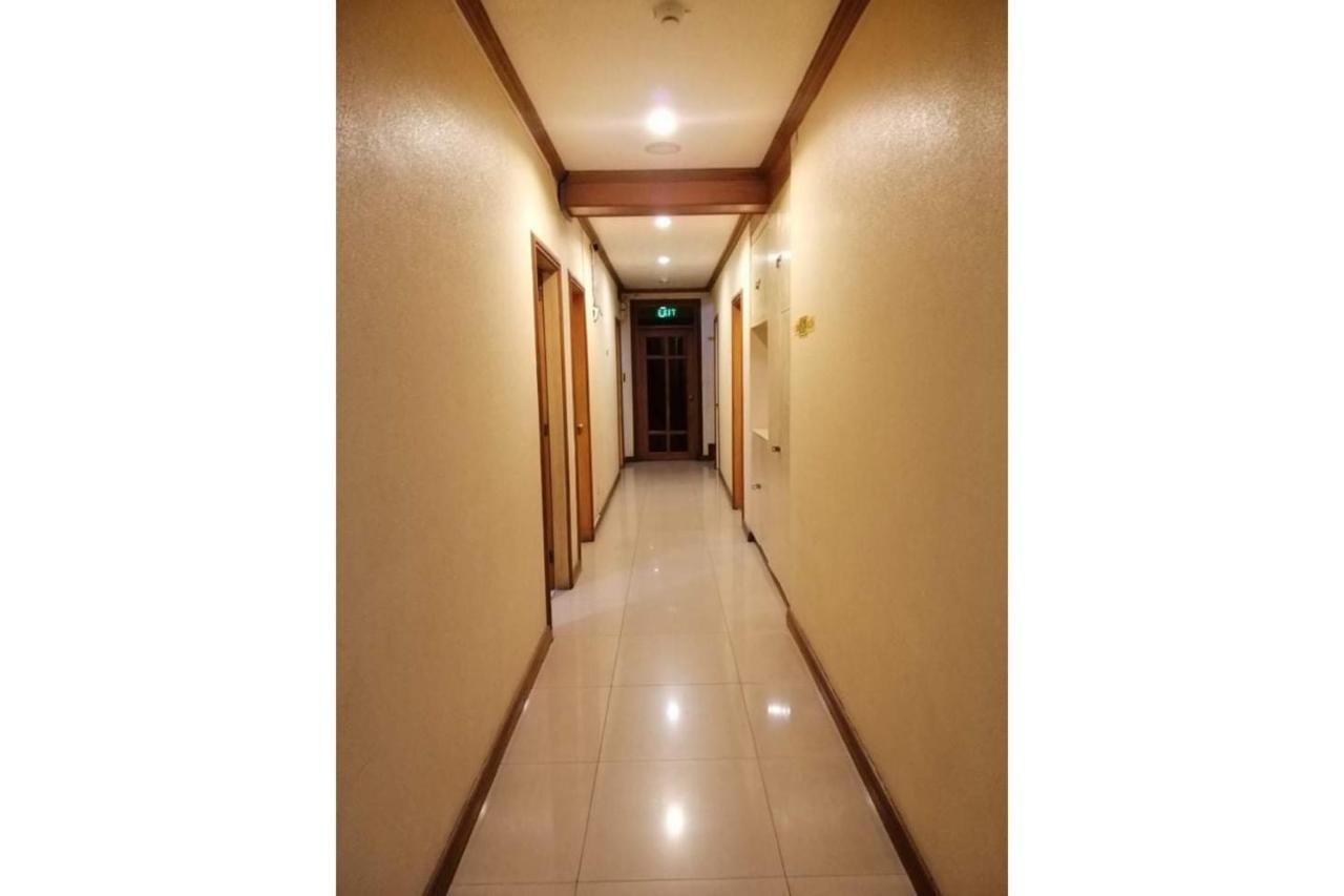 Reddoorz At Casa Marabella Villamonte Bacolod City Exterior photo