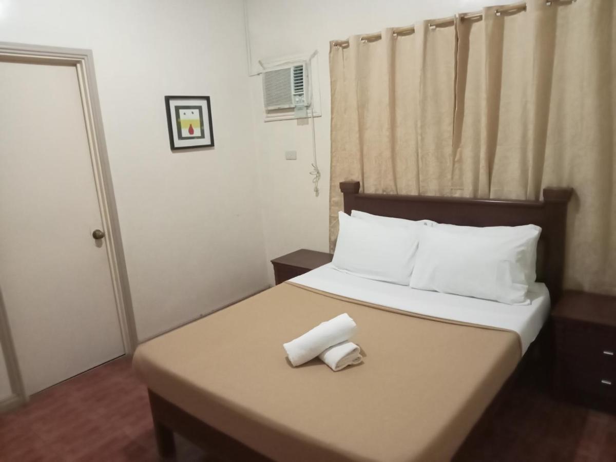 Reddoorz At Casa Marabella Villamonte Bacolod City Exterior photo