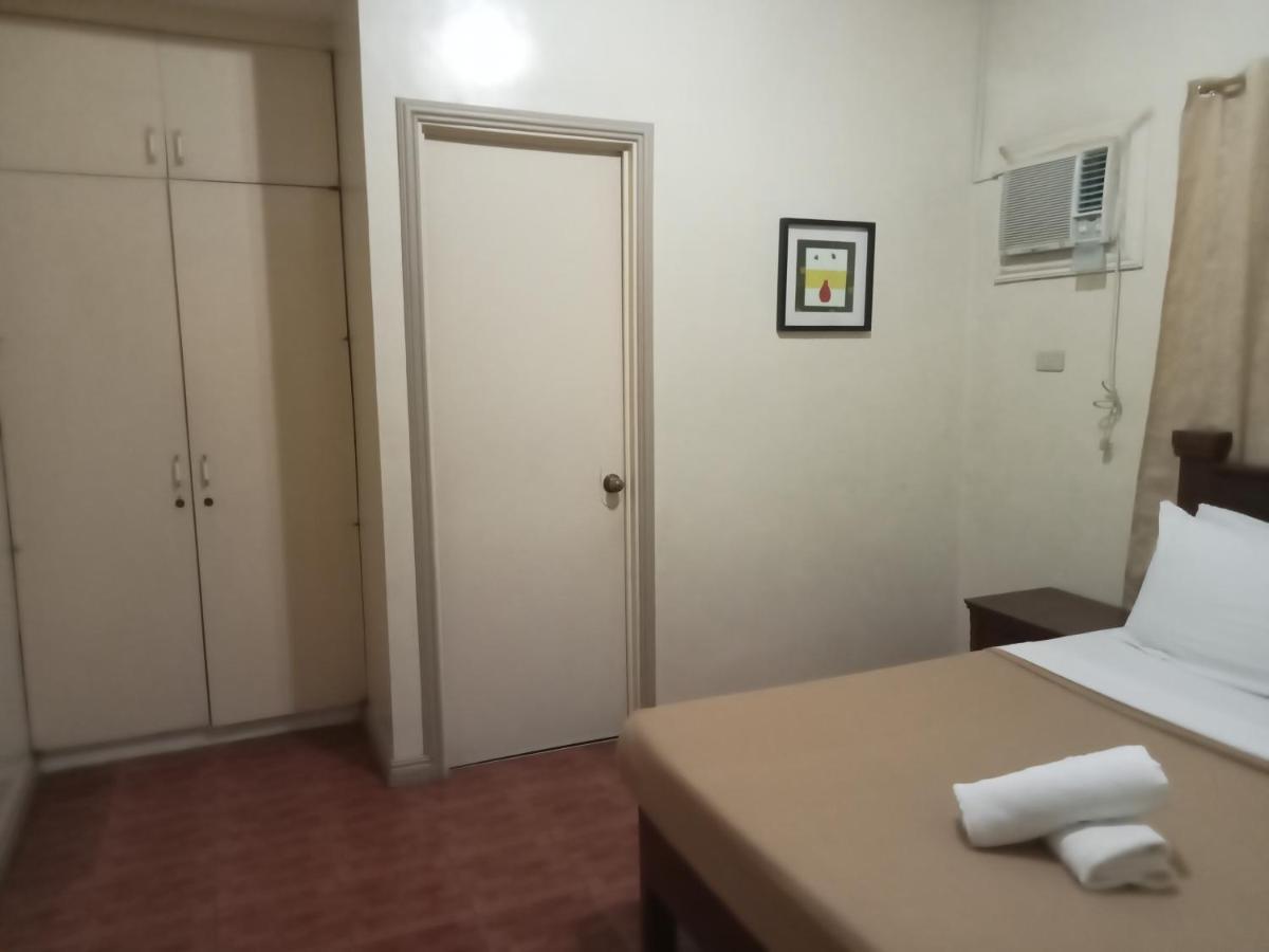 Reddoorz At Casa Marabella Villamonte Bacolod City Exterior photo