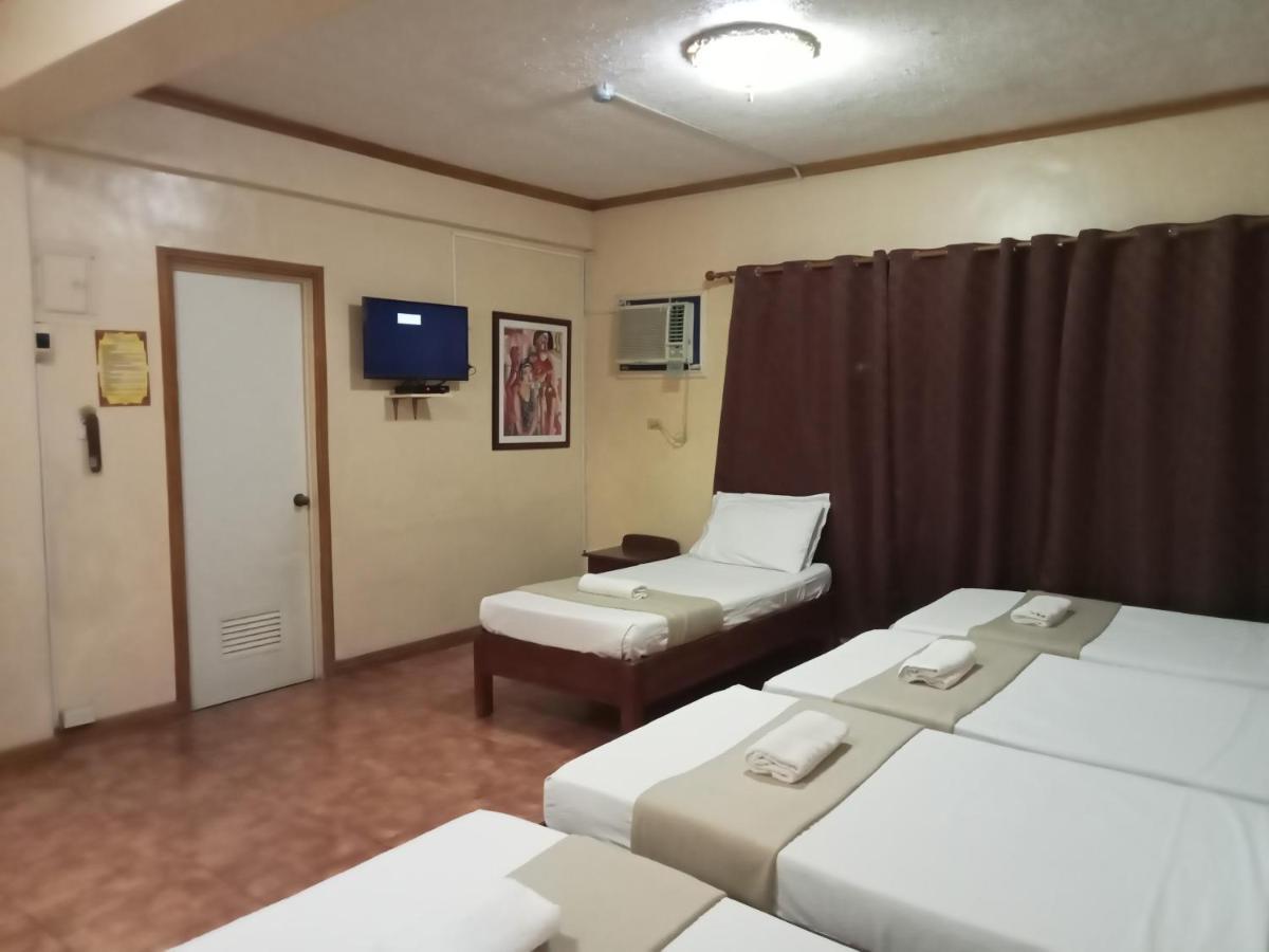 Reddoorz At Casa Marabella Villamonte Bacolod City Exterior photo
