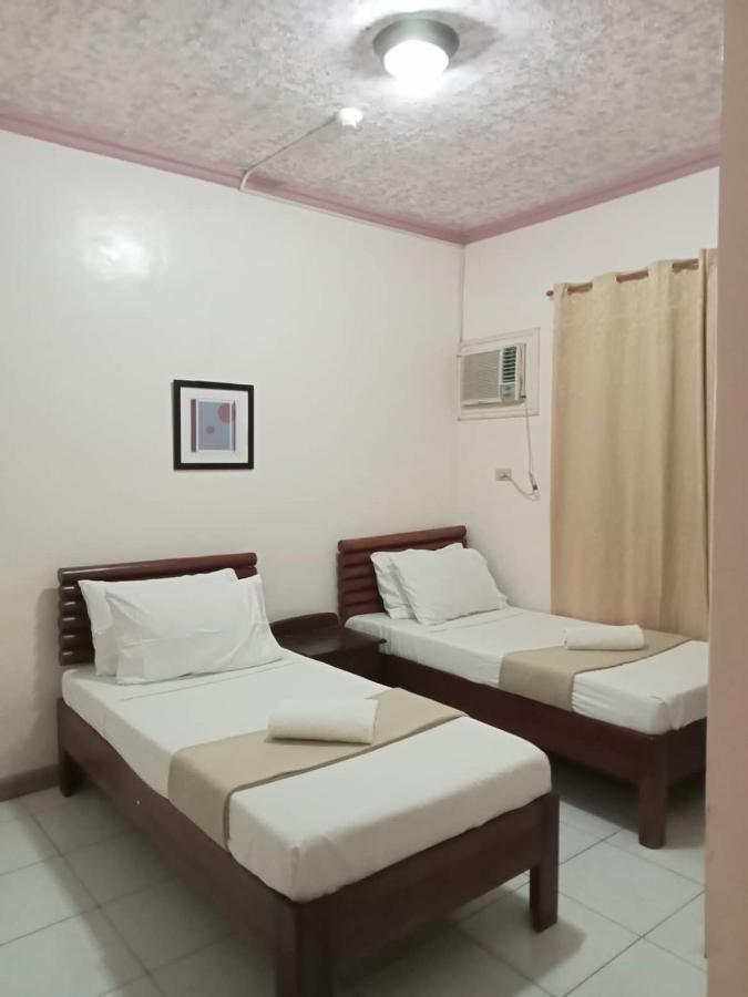 Reddoorz At Casa Marabella Villamonte Bacolod City Exterior photo